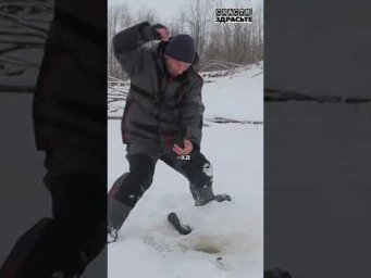 ПАЛЕЦ вместо удочки! Ловим больших иртышских окуней
