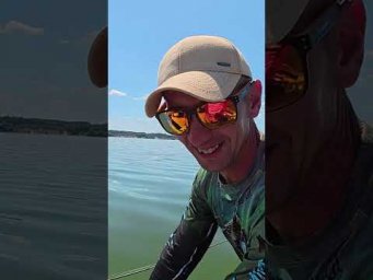 У нього ломка Він шукає саме цю ПРИМАНКУ #рибалка #fishing #shorts