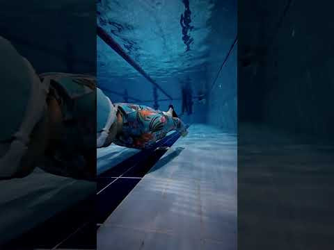 Она это может