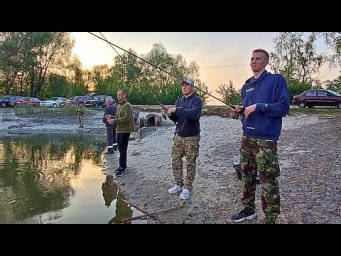 В Приямок ЗБИВСЯ ЛЯЩ а під ним СУДАК, Рибалка з берега на судака
