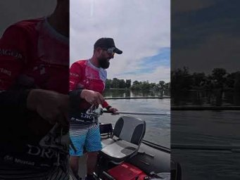 Уххх Мадамушка видає #рибалка #fishing #shorts