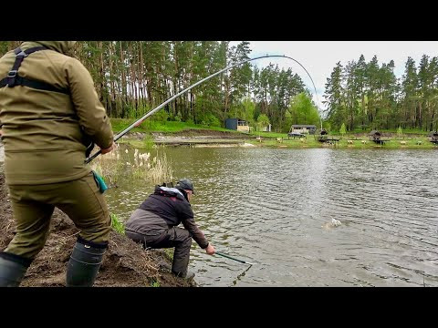 Таке і не очікував! Ну і мамаша засіла, удочка тріщить, руки трясуться, не можу відірвати від дна! Таке і не очікував! Ну і мамаша засіла, удочка тріщить, руки трясуться, не можу відірвати від дна!