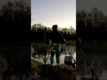 Эпичное падение на рыбалке 